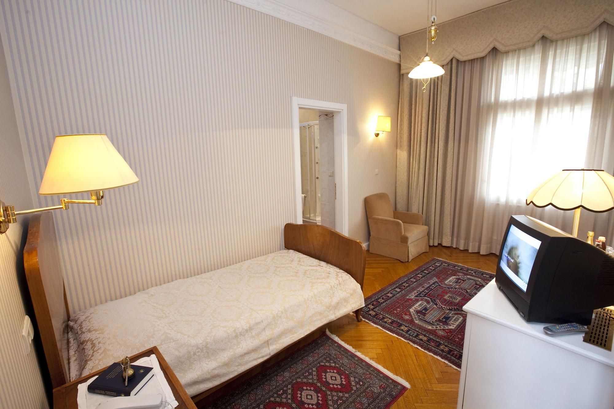 Hotel Villa Westend Merano Exterior photo